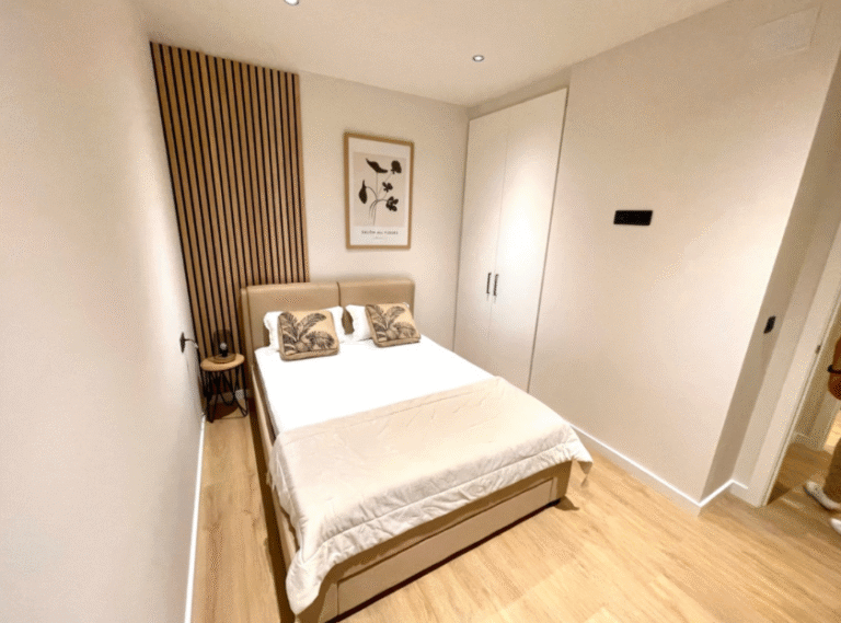 Francesc Macià, Roses 11